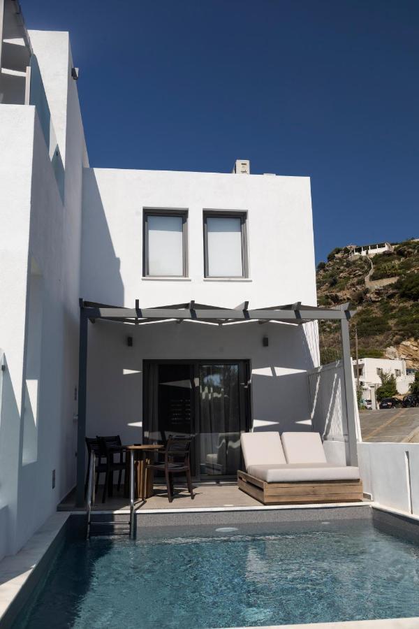 Skyros Blue Suites Exterior photo