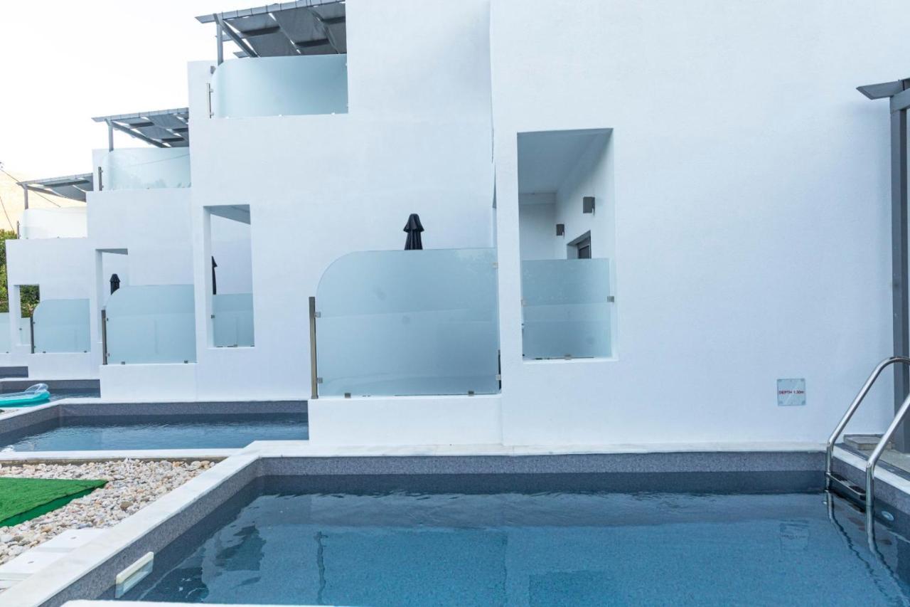 Skyros Blue Suites Exterior photo